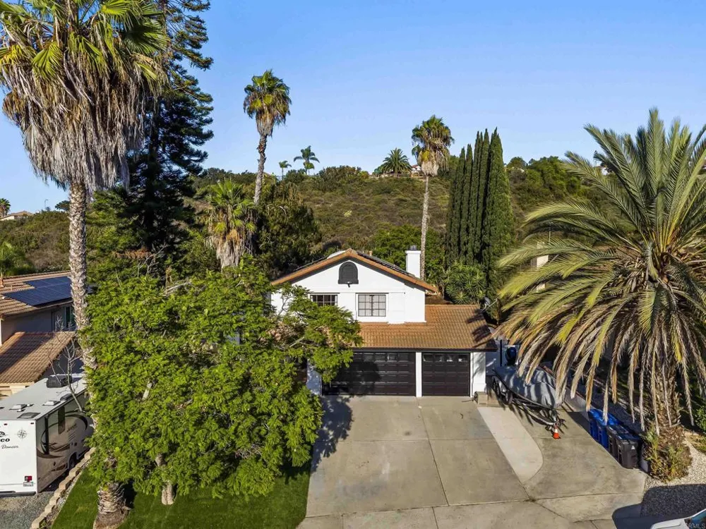 545 Canyon Drive Bonita, CA 91902