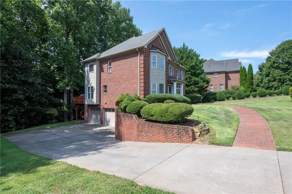 120 LaTrobe Court Advance, NC 27006