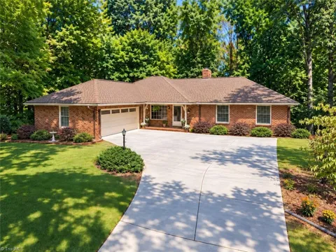 5 Windsor Circle