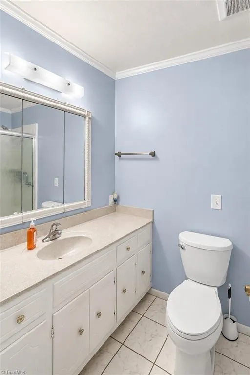5 Windsor Circle Thomasville, NC 27360