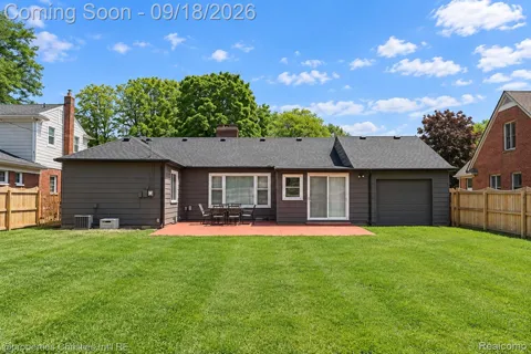 4121 Seminole Drive