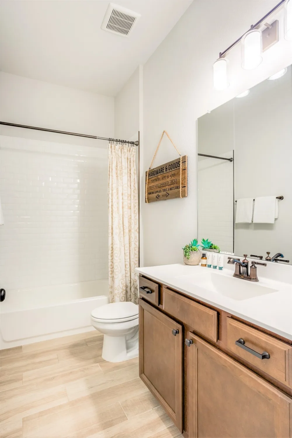 8313 Silhouette Street Austin, TX 78744