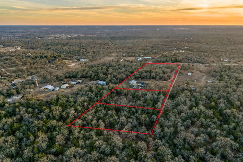 510 Thousand Oaks Drive Cedar Creek, TX 78612