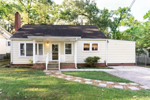 611 Briarwood Circle NW