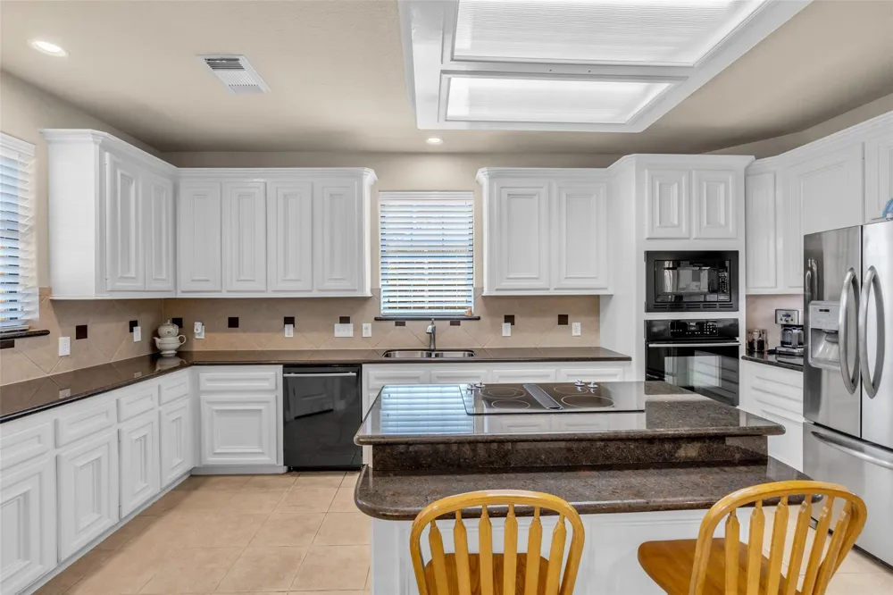 1813 Mesa Verde Drive Deer Park, TX 77536