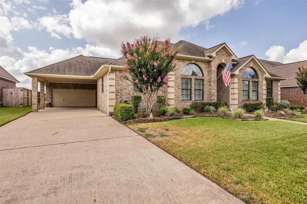 1813 Mesa Verde Drive Deer Park, TX 77536