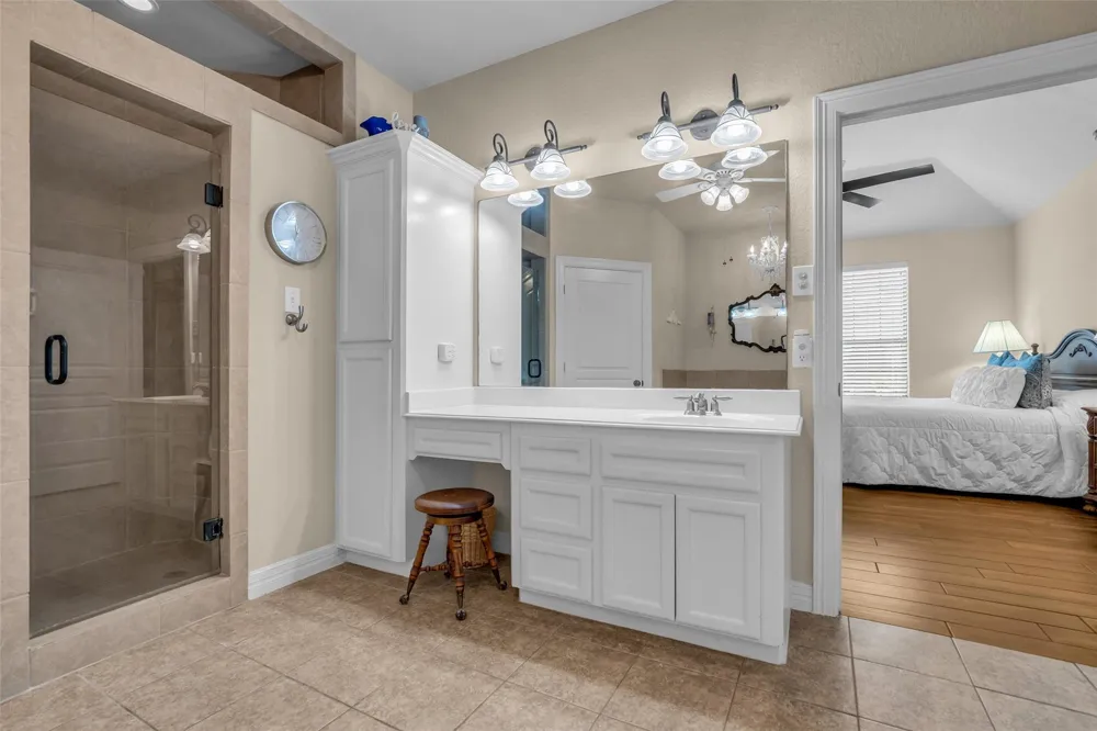 1813 Mesa Verde Drive Deer Park, TX 77536