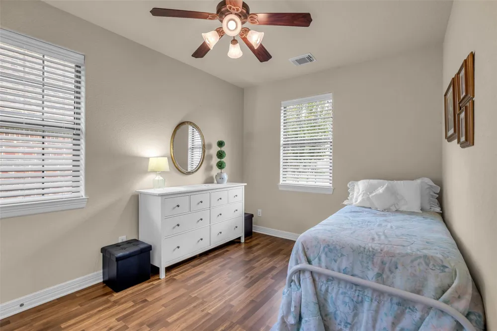 1813 Mesa Verde Drive Deer Park, TX 77536