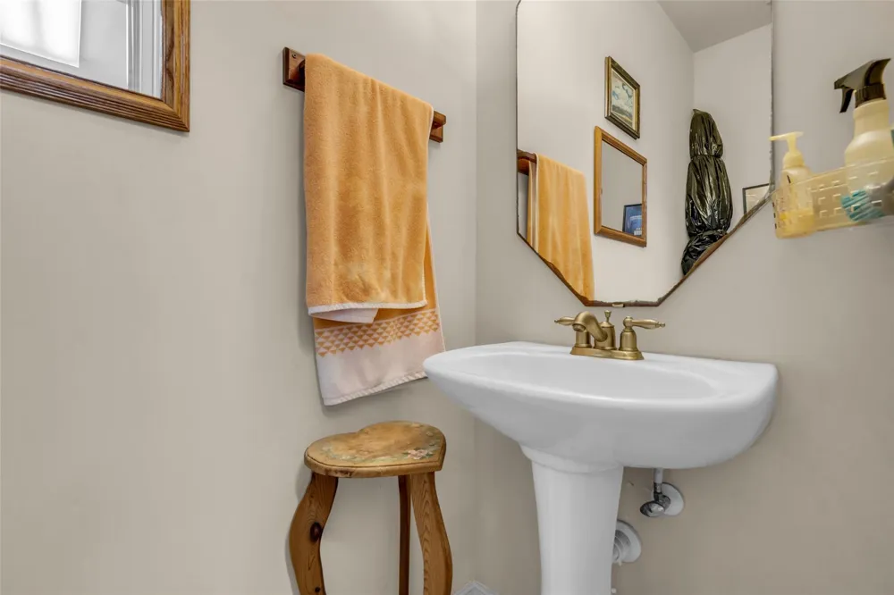 1813 Mesa Verde Drive Deer Park, TX 77536