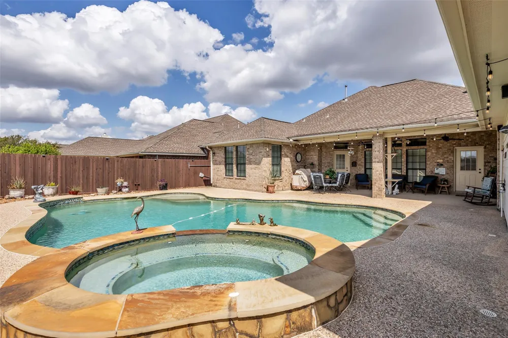 1813 Mesa Verde Drive Deer Park, TX 77536