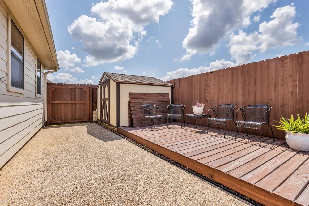 1813 Mesa Verde Drive Deer Park, TX 77536