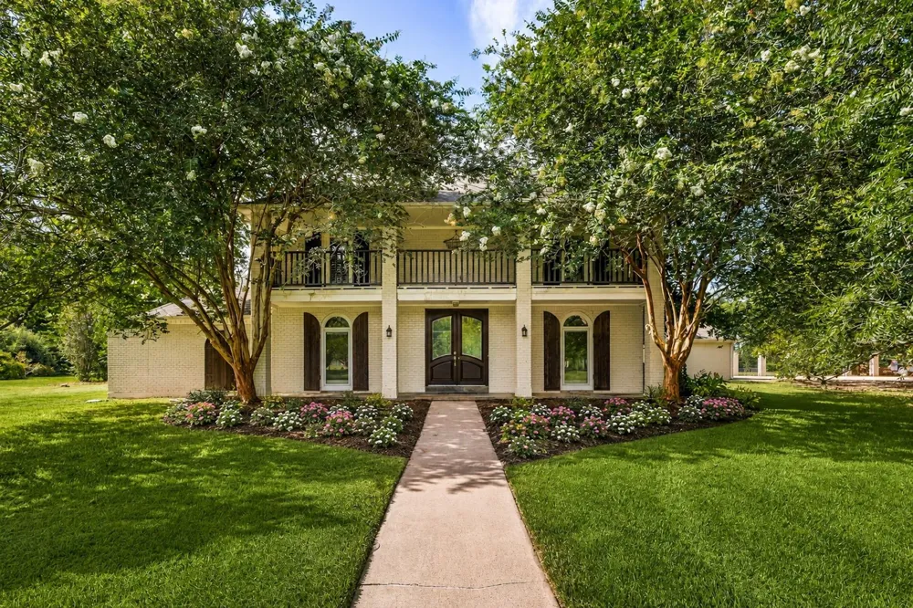 215 Caleta Circle Richmond, TX 77406