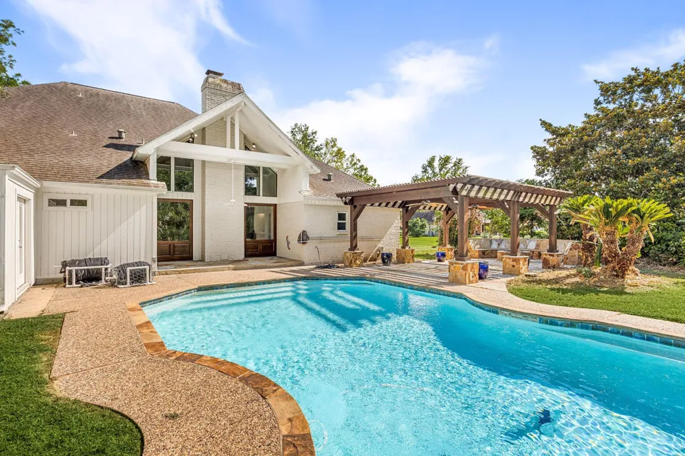 215 Caleta Circle Richmond, TX 77406