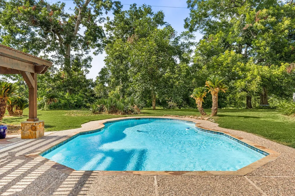 215 Caleta Circle Richmond, TX 77406