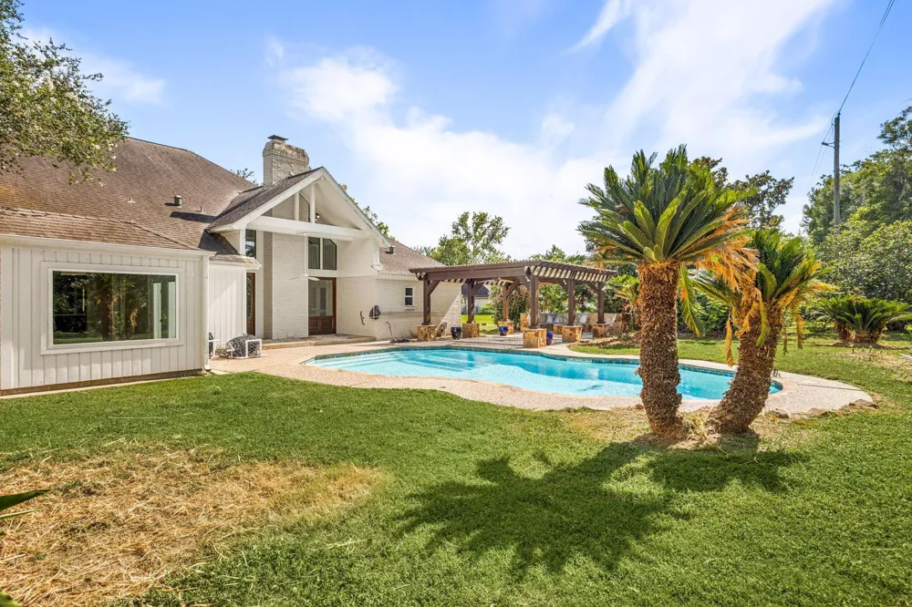 215 Caleta Circle Richmond, TX 77406