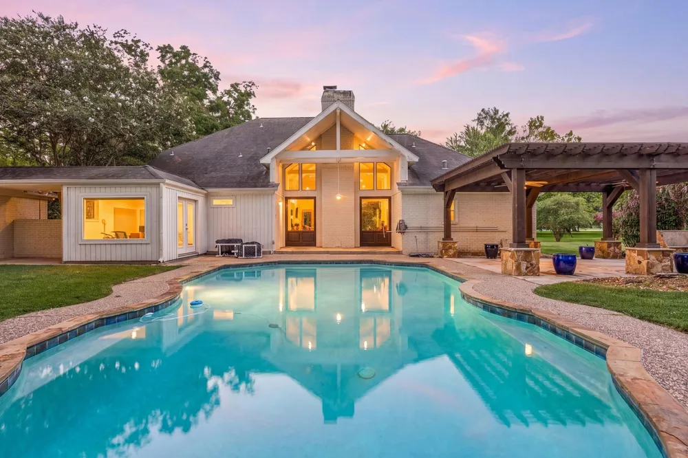 215 Caleta Circle Richmond, TX 77406