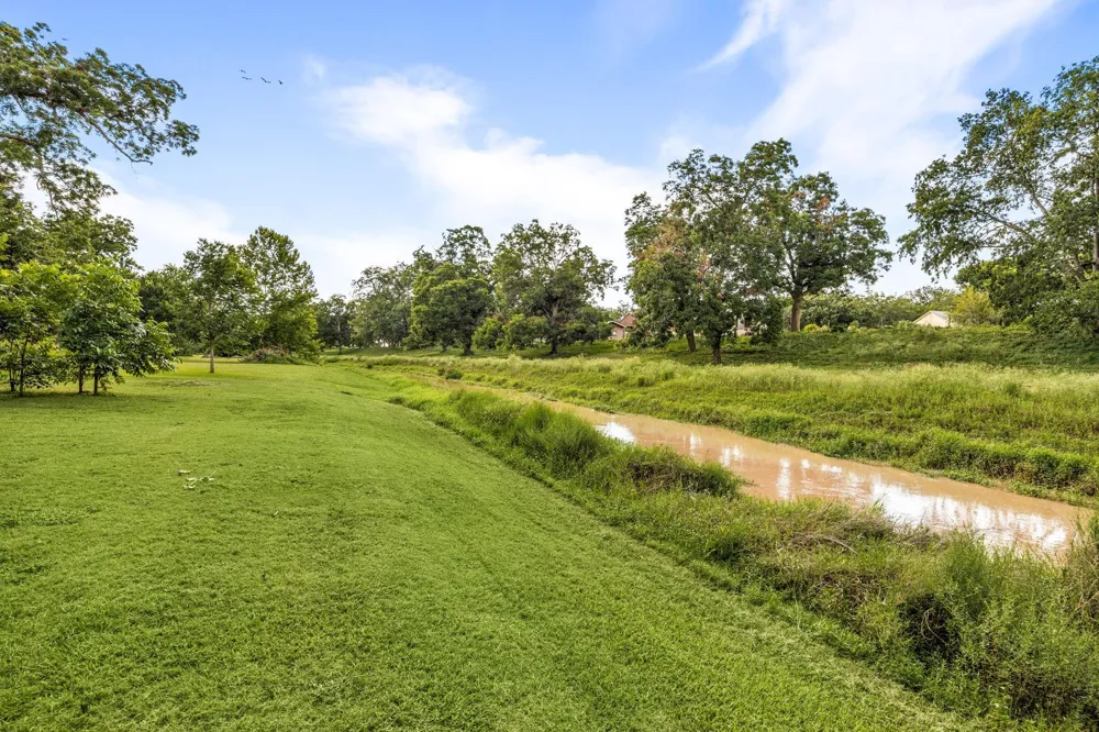 215 Caleta Circle Richmond, TX 77406
