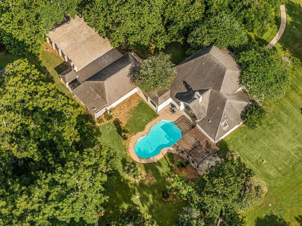 215 Caleta Circle Richmond, TX 77406