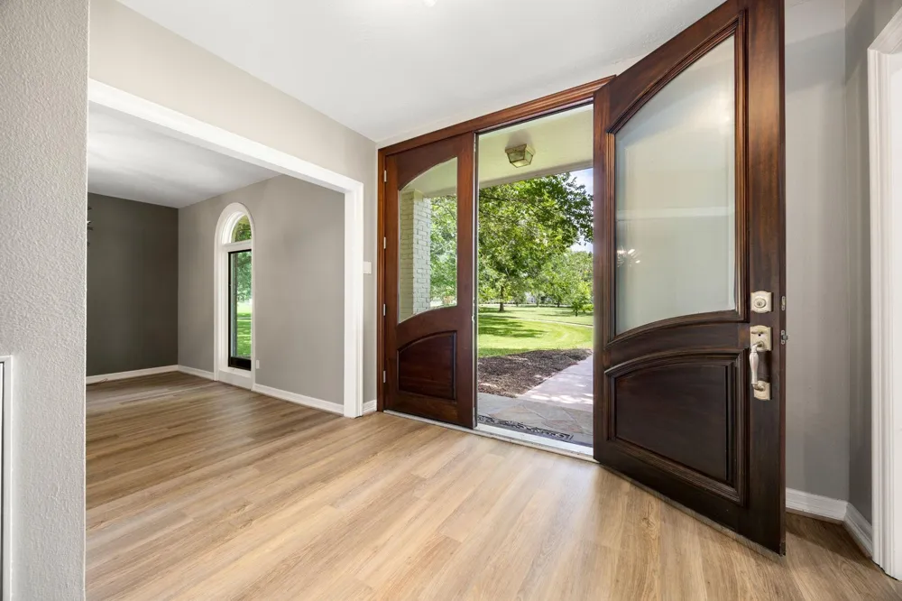 215 Caleta Circle Richmond, TX 77406
