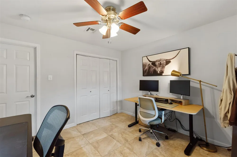 735 Worthshire Street Houston, TX 77008