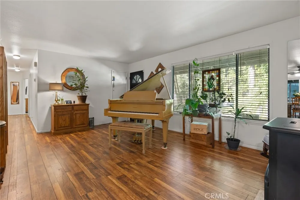 14385 Sinclair Magalia, CA 95954