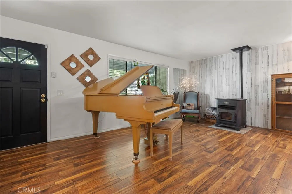 14385 Sinclair Magalia, CA 95954