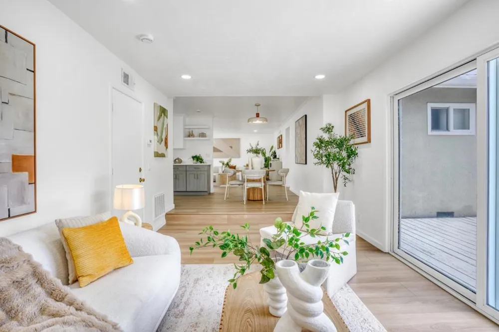 5804 Chesbro Avenue San Jose, CA 95123