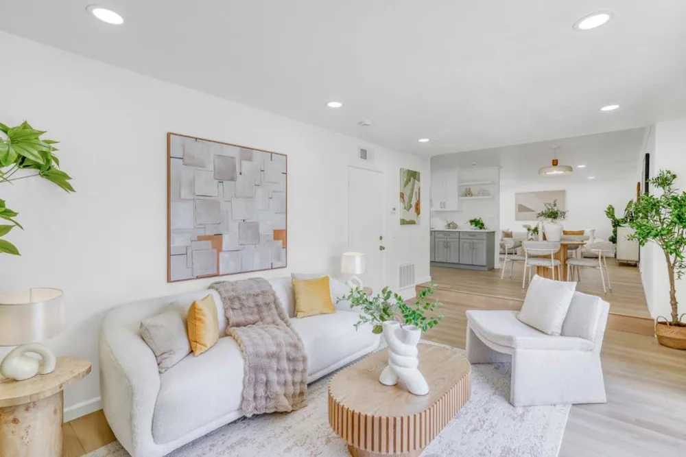 5804 Chesbro Avenue San Jose, CA 95123