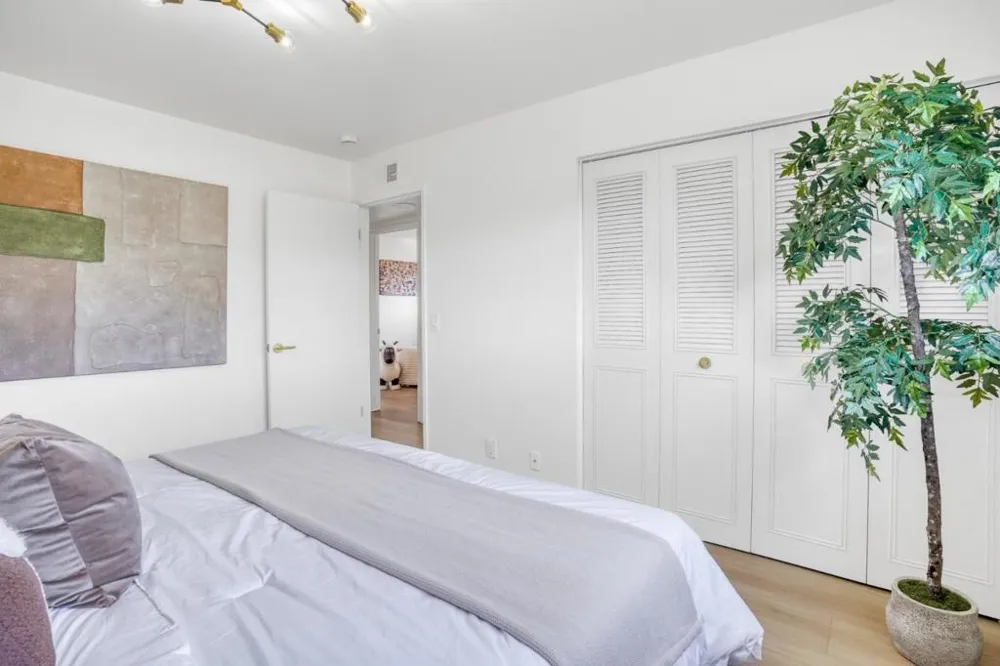 5804 Chesbro Avenue San Jose, CA 95123