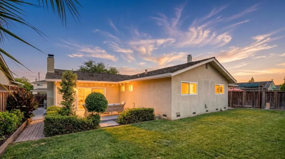 5804 Chesbro Avenue San Jose, CA 95123