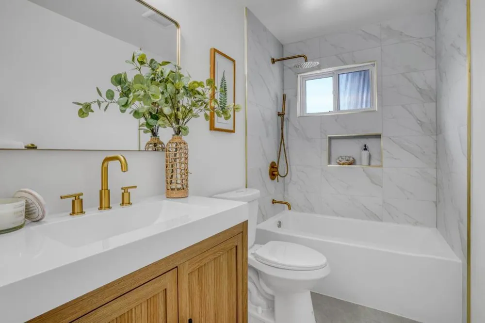 5804 Chesbro Avenue San Jose, CA 95123