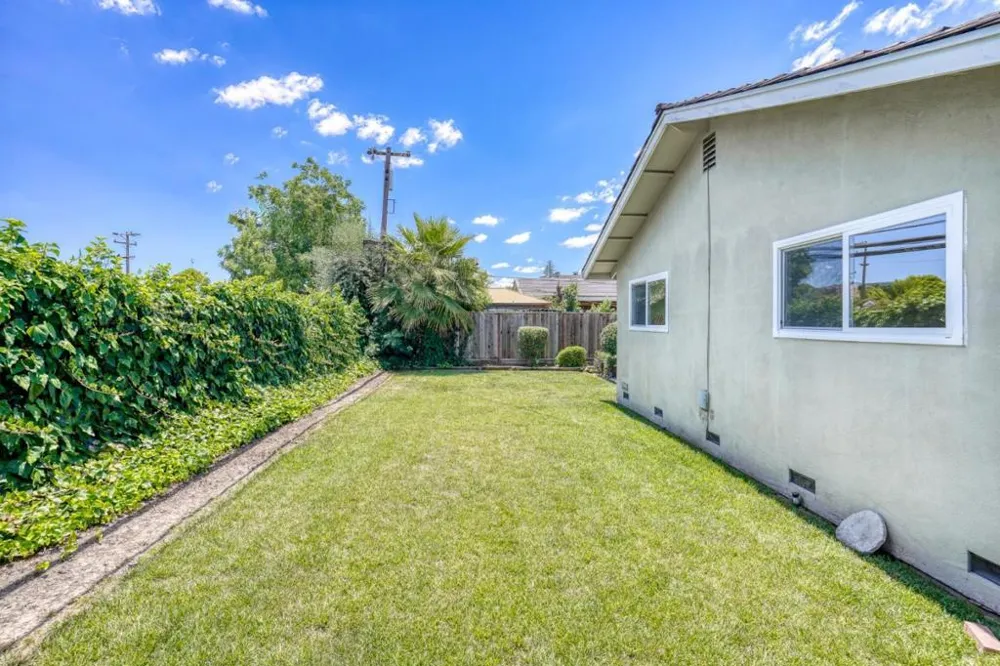 5804 Chesbro Avenue San Jose, CA 95123