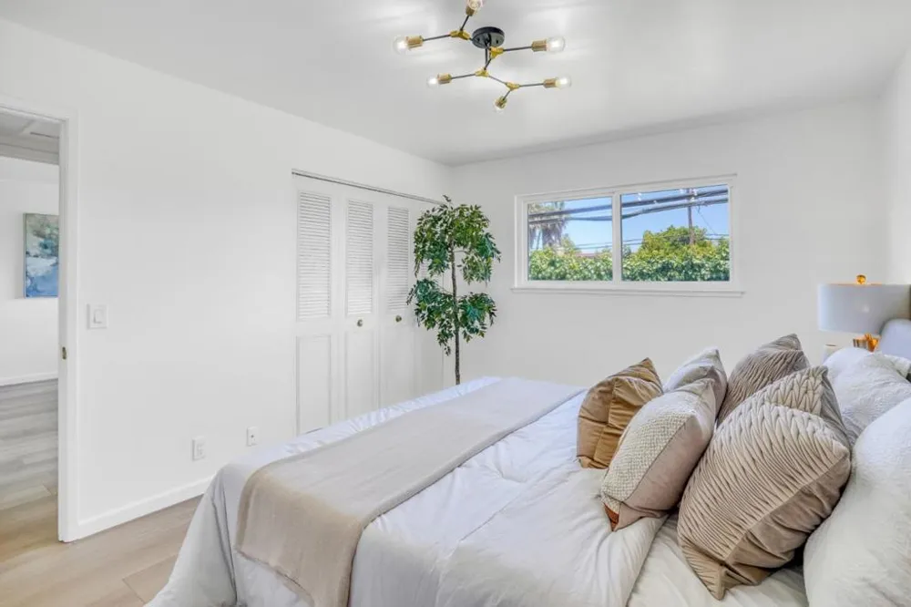 5804 Chesbro Avenue San Jose, CA 95123