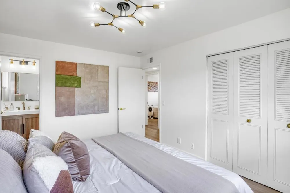 5804 Chesbro Avenue San Jose, CA 95123