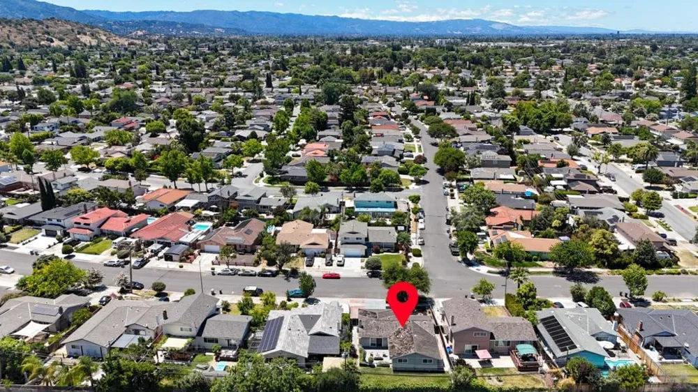 5804 Chesbro Avenue San Jose, CA 95123