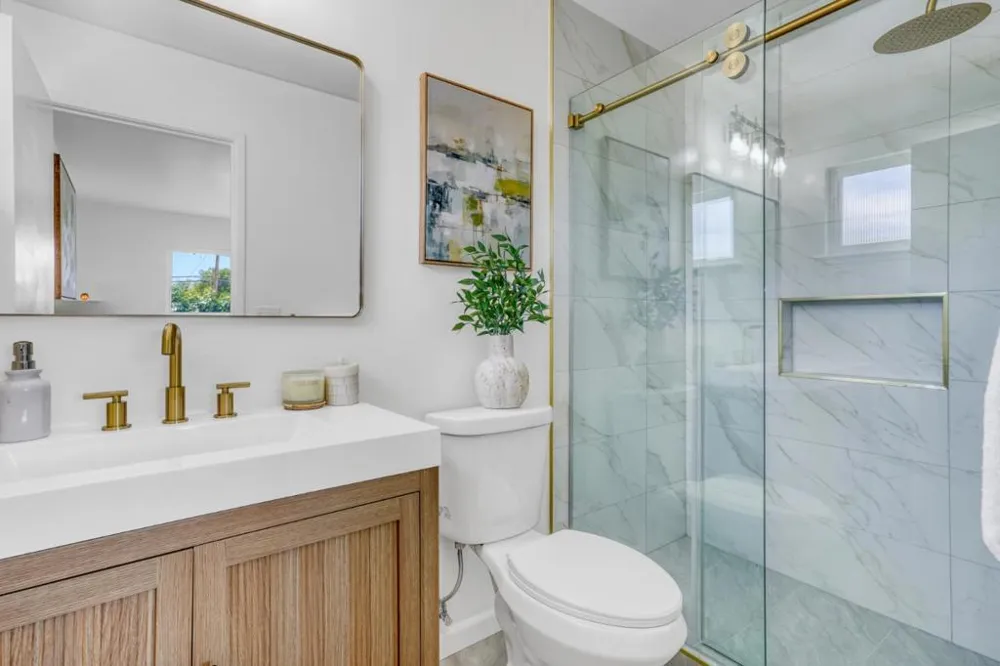 5804 Chesbro Avenue San Jose, CA 95123