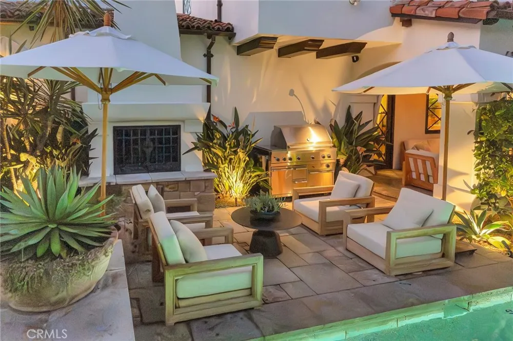 293 Saint Joseph Avenue Long Beach, CA 90803