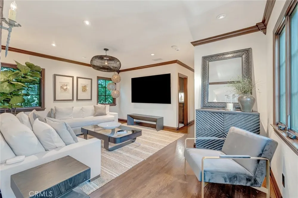 293 Saint Joseph Avenue Long Beach, CA 90803