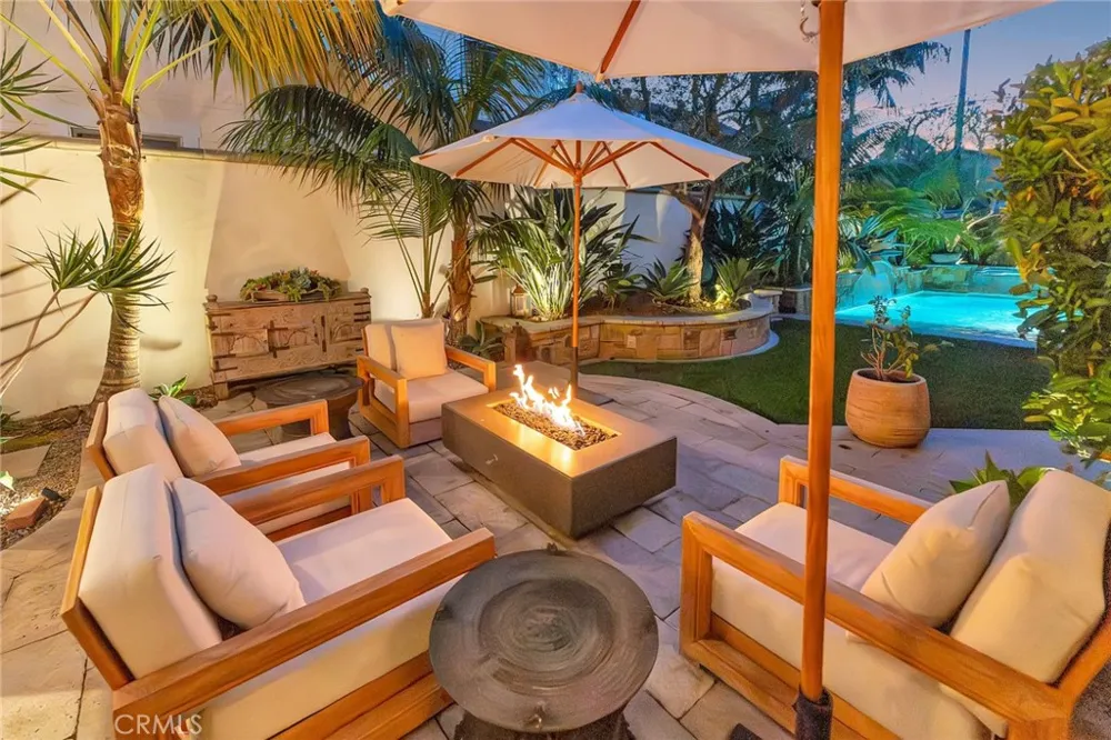 293 Saint Joseph Avenue Long Beach, CA 90803
