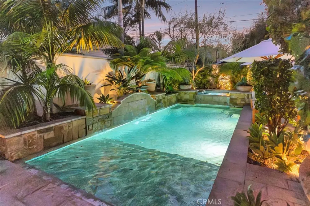 293 Saint Joseph Avenue Long Beach, CA 90803