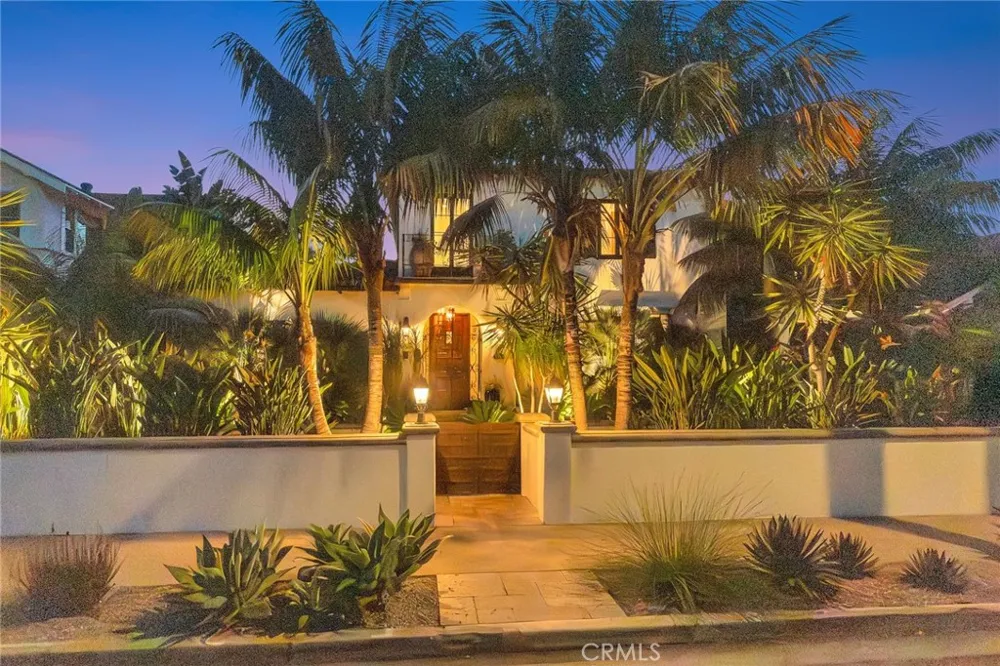 293 Saint Joseph Avenue Long Beach, CA 90803