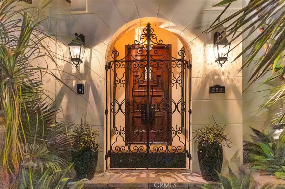 293 Saint Joseph Avenue Long Beach, CA 90803