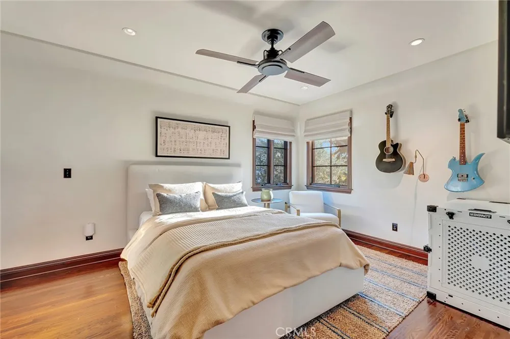 293 Saint Joseph Avenue Long Beach, CA 90803