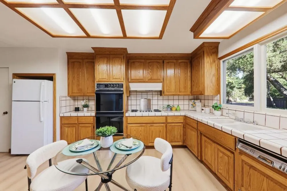 2 Irving Avenue Atherton, CA 94027