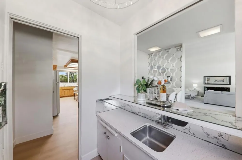 2 Irving Avenue Atherton, CA 94027