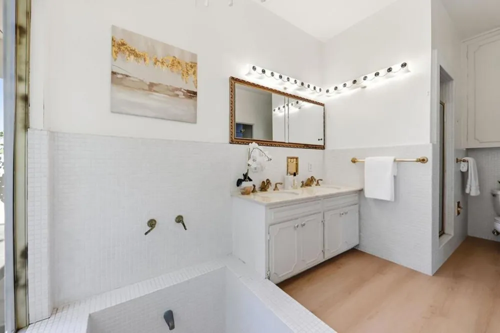 2 Irving Avenue Atherton, CA 94027