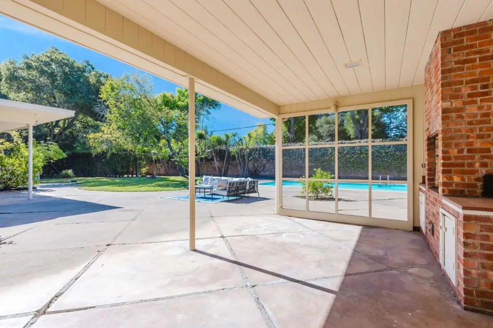 2 Irving Avenue Atherton, CA 94027