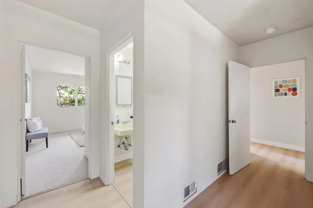 2 Irving Avenue Atherton, CA 94027