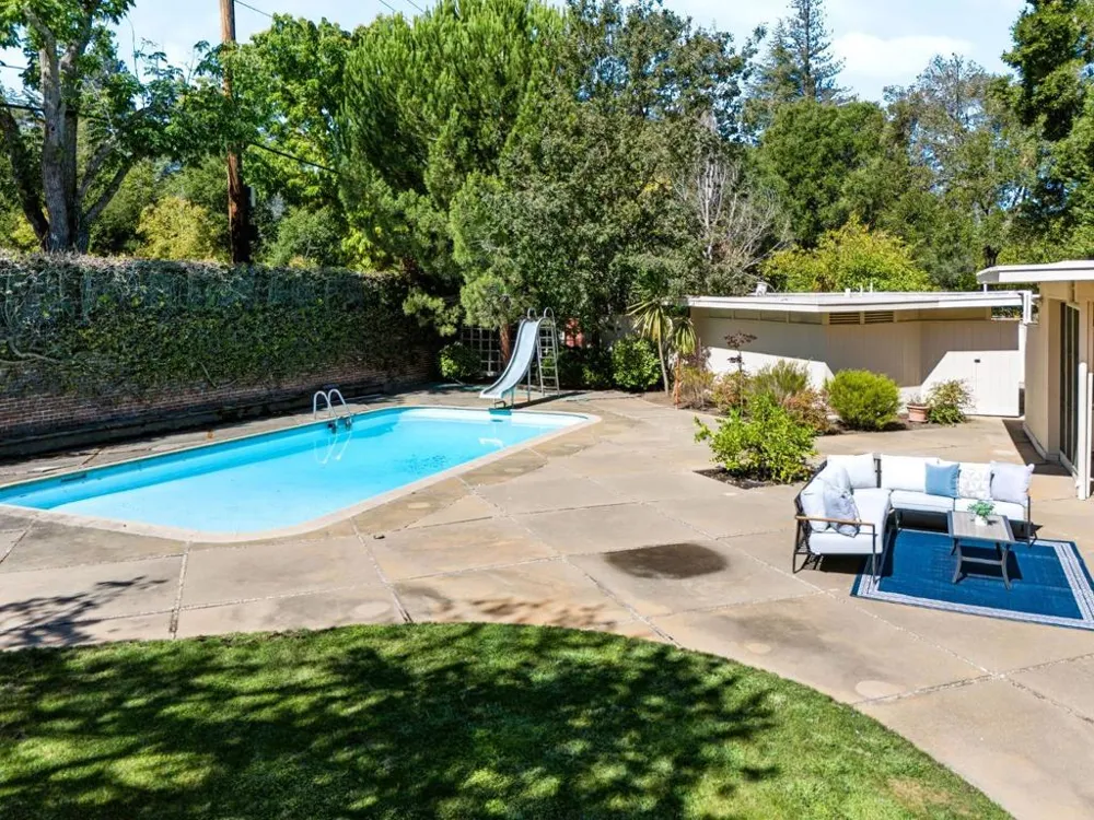 2 Irving Avenue Atherton, CA 94027