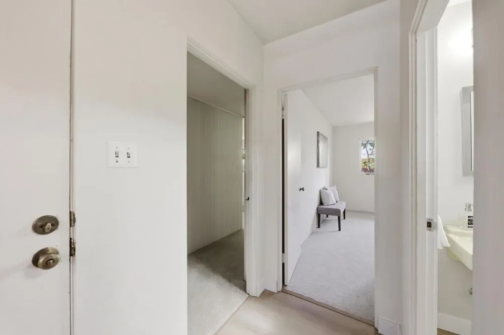 2 Irving Avenue Atherton, CA 94027